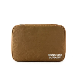 Nylon Zipper Closure 7 Inch Water Resistant Foldable Large Capacity Simple Portable Comfortable Clothing Storage Bag