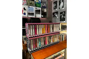 Retro-style Metal Cassette Tape Organizer, Suitable For Room And Desk Shelves, With Wall Mounting Holes To Save Space