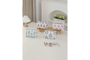 Custom Cute Floral Quilted Toiletry Storage Pouch Portable Bohemian Floral Travel Organizer Makeup Pouch for Carrying Makeup