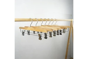 Manufacturer Wholesale Custom Logo Deluxe Single Tier Natural Wood Luxury Eco-Friendly Saving Coat Hanger Velvet Bar Supermarket