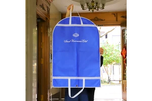 Large Capacity Foldable Oxford Suit Bag Zippers Printed Logo Non-Woven Dust Cover for Hanging Clothes Storage Including Suit