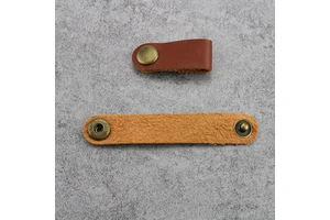 Custom Logo USB Cable Winder Genuine Leather Data Wire Organizer with Desk Earphone Clips Cord Holder Wrap Strap Storage Patches
