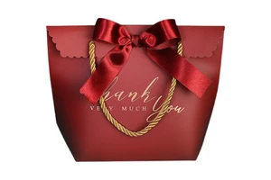 Custom Logo Wedding Favors Chocolate Party Supplies Giveaway Craft Paperboard Packaging Bags Ribbon Handle for Wedding Gifts