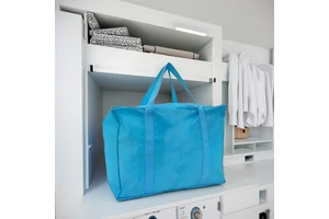 2025 Popular Easy Carry 420D Strong Polyester Clear Pockets Handle Storage Zipper Closure Tote For Laundry Clear PVC Pocket Bag