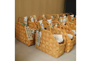 Customized Eco-Friendly Modern Rattan Storage Basket for Clothing Woven Multifunction Storage Frame
