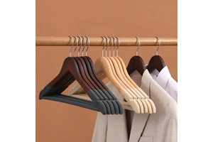 Wholesale Hotel Men Suits Hanger Velvet Shoulder Wooden Hanger for Cloths