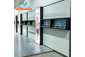 Bespoke Pegboard Sport Shoe Wall Display Rack With LED Lightbox, Customized Running Store Interior Design Garment Fixtures