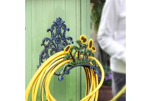 Minimalist cast iron vintage iron pipe wall-mounted storage rack gardening rack
