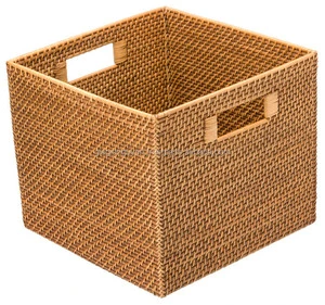 Cheapest Price RATTAN BASKET/ WOVEN WALL HANGING BASKET/ a ROUND BASKET