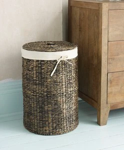 Natural Rattan Hand Braided Basket with Handles Eco-friendly Vintage Style Multi-Purpose Daily Storage Custom Logo Vietnam Made