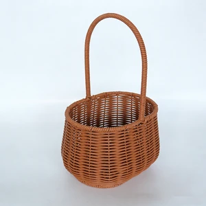 Wholesale Round Rattan Basket With Handle Brown Handwoven Rattan Flower Basket For Wedding & Party