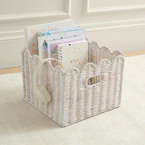 Elegant Handmade White Scallop Storage Bin Rattan Storage Box Decorative Organizer For Closet Decoration