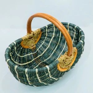 Natural Rattan Wicker Basket With Unique Design Suitable For Multi-purpose Picnic, Garden, Kichen,...