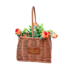 Eco-Friendly Rattan Hand-Woven Flower Arrangement Art Handcrafted Modern Living Room Decoration Fruit Basket Plant Holder
