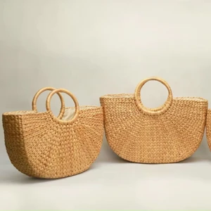 Natural Hyacinth Rattan Wicker Bag Light Brown Straw Basket Handmade Classic Flower Decor Door Holiday Displays TUYET DUNG Made