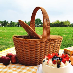 OEM ODM Large Capacity Hand Woven Plastic Rattan Picnic Basket With Lid Wicker Rattan Handmade Wafer-proof Willow Picnic Basket