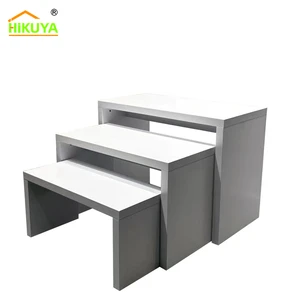 3 Tier Nestable Step Display Riser Melamine MDF Tiered Retail Display Table For Supermarket Cosmetic Fruit Merchandise Showcase