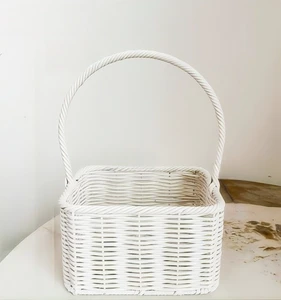 White Ratten Flower Basket For Flower Bouquet Valentine's Day Mother's Day Storage Basket For Flowers