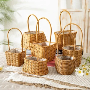 Hot Rattan Wicker Flower Gift Basket Hand Woven Storage Basket Foldable Handle Home Decoration Egg Basket
