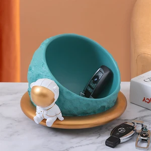 Modern Wholesale Resin Astronaut Creative Moon Shape Desktop Storage for Home Decoration