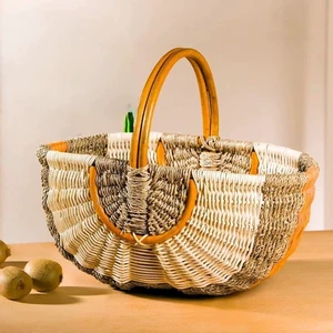Top Selling Vintage Rattan Hand Woven Picnic Basket With Handles Pumpkin Storage Baskets For Garden Harvesting Household Items