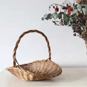 Viettimecraft Brand Rattan Gift Basket for Storing Fruit Wicker Basket with Handle High Standard Quality Eco-Friendly Wholesale