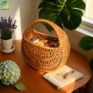Empty Small Wicker Fruit Flower Gift Basket Durable Plastic Rattan Storage Basket Eco-Friendly Vintage Brown Multifunctional Use
