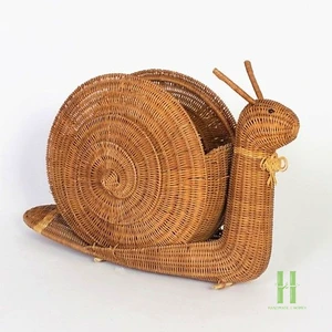 BEST WHOLESALE Eco-Friendly Rattan Snail Shell Shape Storage Basket Handmade Wicker Decorative Basket for Kids Room Toy Storage