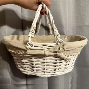 Elegant White Handwoven Rattan Basket, Multipurpose Natural Basket With Handles for Picnic Storage and Home Decoration