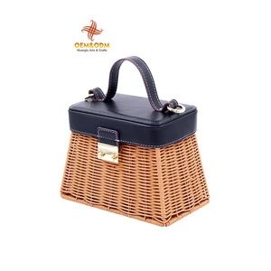 H&T 2025 OEM Rattan Bags 2023 Bread Flower Picnic Handmade Woven Custom Straw Wicker Rattan Storage Basket