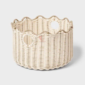 Modern Faux Rattan Wicker Basket with Scalloped Design, Decorative Storage Basket for Home Organization Vietnam