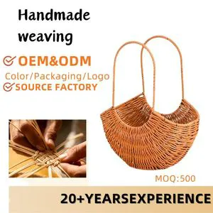Hand-woven Rattan Wicker Round Flower Basket for Fresh Flower Packaging Hand-held Design Purely Handmade for Flower Shops
