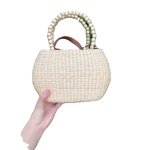 High Quality Light Brown Handmade Vietnam Norma Storage Basket Classic Wicker Rattan Floral Design Water Hyacinth Straws Holiday
