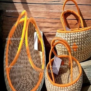 Sabai Grass Fruit and Vegetable Bread Storage Basket With Handle Round Woven Sabai Grass Gift Hamper Wicker Oval Picnic Basket