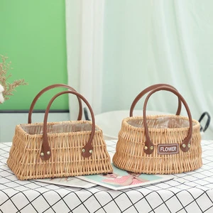Vintage Eco-Friendly Portable Rattan Basket Hand-Woven Flower Storage for Home Decor and Multi-Purpose Use for Picnics