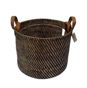 Eco-friendly Best Selling CE/EU Certified Rattan Basket 2 Handles Custom Logo Natural Storage Shape Vietnamese Folk Art Flower