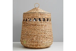 Eco-friendly Handcrafted Rattan Bohemian Style Beverage Basket Lid Decorative Home Organization Laundry Basket Vietnam Factory