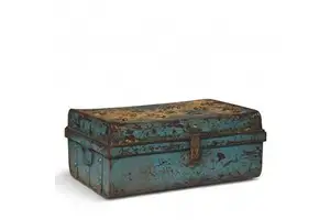 Iron Decorative Storage Box Elegant Trunk Design for Home Organization