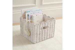 Elegant Handmade White Scallop Storage Bin Rattan Storage Box Decorative Organizer For Closet Decoration