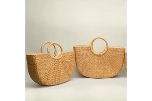 Natural Hyacinth Rattan Wicker Bag Light Brown Straw Basket Handmade Classic Flower Decor Door Holiday Displays TUYET DUNG Made