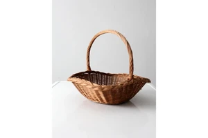 Manufacture Wholesale Rattan Vintage Wicker Handle Basket Gift Flower Basket Nice Price From Vietnam