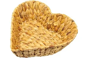 Hand-woven baskets made of rattan, bamboo, water hyacinth, seagrass for bread, fruit, fashion items, table decoration