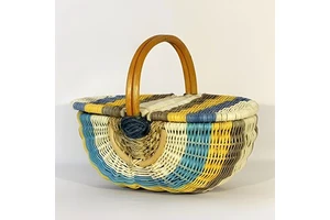 Handwoven picnic baskets rattan wicker hamper with lids factory direct supply storage basket