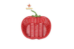 H&T 2025 OEM Tomato Rattan Fruit Basket Bread Flower Picnic Handmade Woven Custom Straw Wicker Rattan Storage Basket