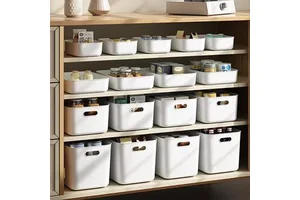 Modern PP Plastic Storage Box for Desktop Cosmetic Retail Toy Household & Kitchen Organization-Sustainable & Multifunction