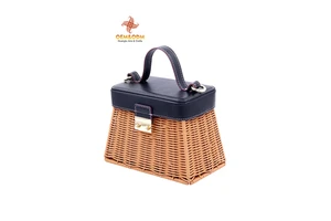 H&T 2025 OEM Rattan Bags 2023 Bread Flower Picnic Handmade Woven Custom Straw Wicker Rattan Storage Basket
