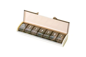 Pill Box 7 Grids Portable Sealed Light-Proof Divided Large-Capacity Dispenser Plastic Travel Home Medicine Box Storage Organizer