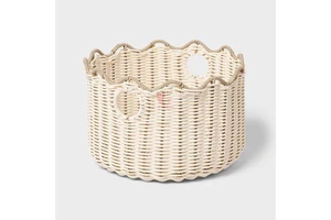 Modern Faux Rattan Wicker Basket with Scalloped Design, Decorative Storage Basket for Home Organization Vietnam