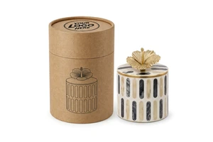 Trending White Marble Stripe Decorative Storage Jar with Gold Flower Lid Luxury Home decor Candy Container Latest Design Gift