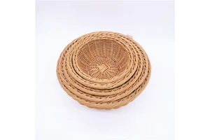 China Wholesale New Design Decorative Home Handmade Round Natural Willow Wicker Storage Plastic Rattan Basket